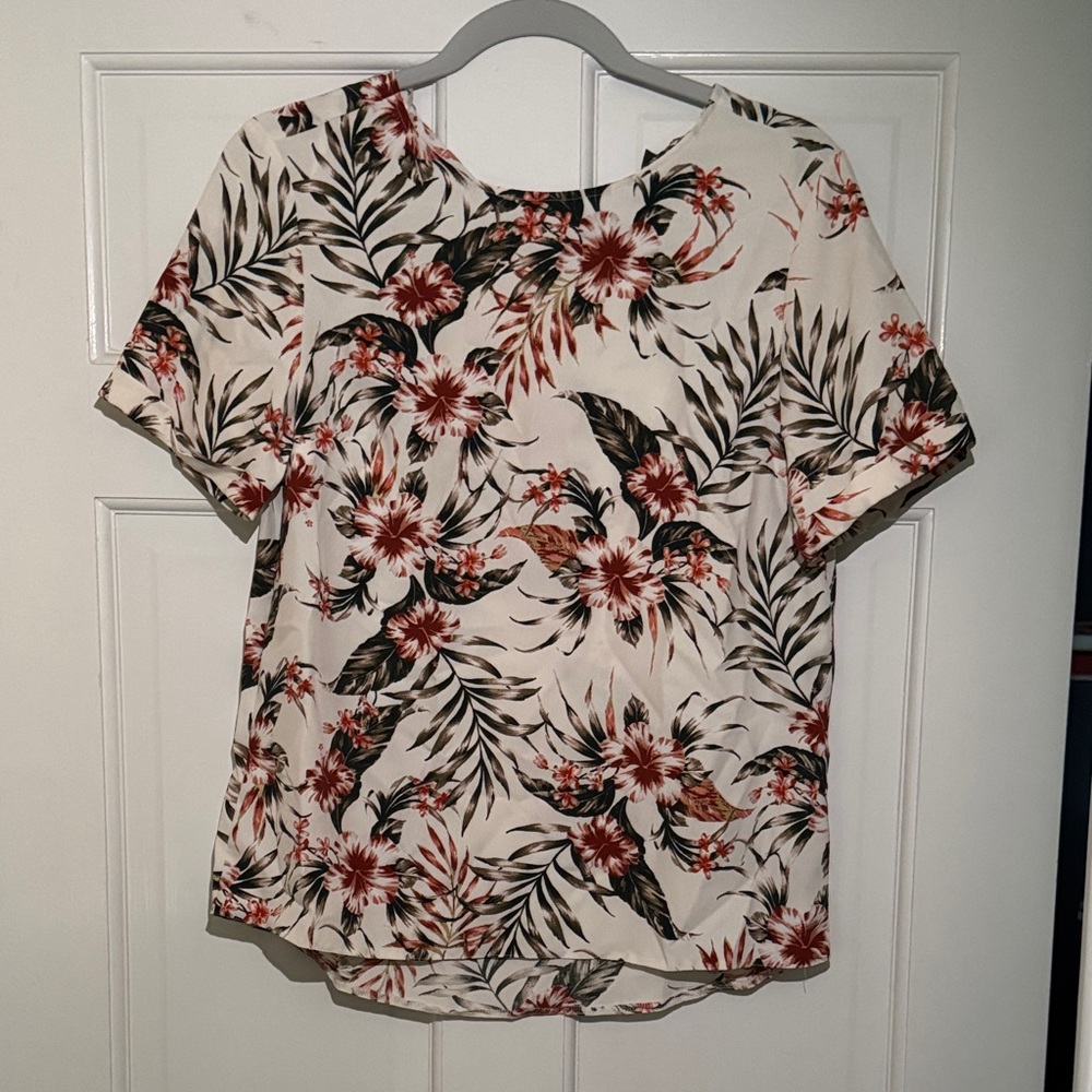 Primark Cream Short Sleeve Blouse with Rounded Neckline